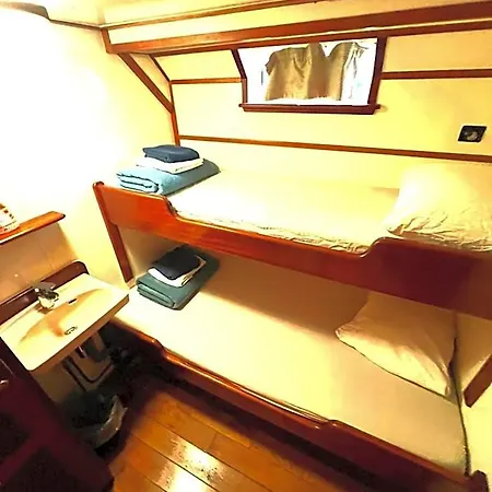 Hotelboat Hotel *
