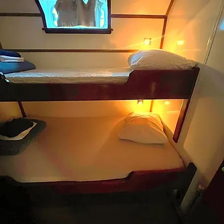 فندق Hotelboat
